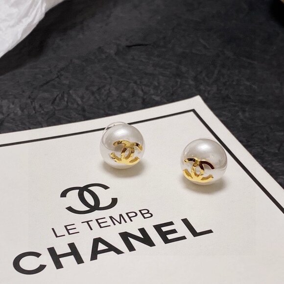 ✅Chanel earrings - Picture 4 of 6